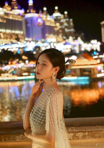 年轻的小妈_720电影完整版在线观看