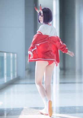 《偷窥狂人》无删减_BD韩语手机免费观看